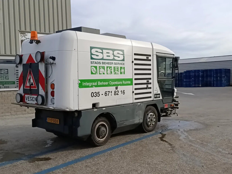 Ravo 540 5-Series 540 - Gatvių šlavimo mašina: foto 4 Ravo 540 5-Series 540 - Gatvių šlavimo mašina: foto 4