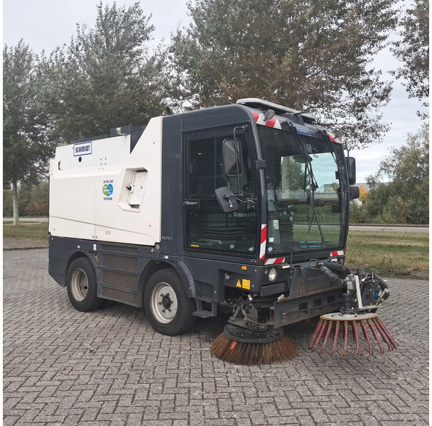 Schmidt CLEANGO 500 CLEANGO 500 - Gatvių šlavimo mašina: foto 1 Schmidt CLEANGO 500 CLEANGO 500 - Gatvių šlavimo mašina: foto 1