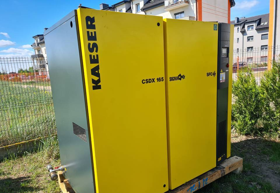 KOMPRESOR ŚRUBOWY KAESER CSDX165 SFC 90Kw, 2012r - Oro kompresorius: foto 1 KOMPRESOR ŚRUBOWY KAESER CSDX165 SFC 90Kw, 2012r - Oro kompresorius: foto 1