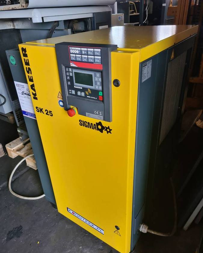 Kompresor śrubowy KAESER SK 25 15 kw - Oro kompresorius: foto 1 Kompresor śrubowy KAESER SK 25 15 kw - Oro kompresorius: foto 1