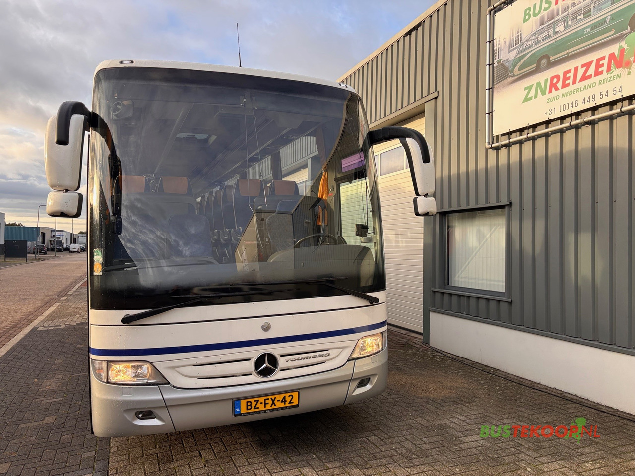 Mercedes Tourismo 16 RHD-M 57 Pl. - Turistinis autobusas: foto 2 Mercedes Tourismo 16 RHD-M 57 Pl. - Turistinis autobusas: foto 2