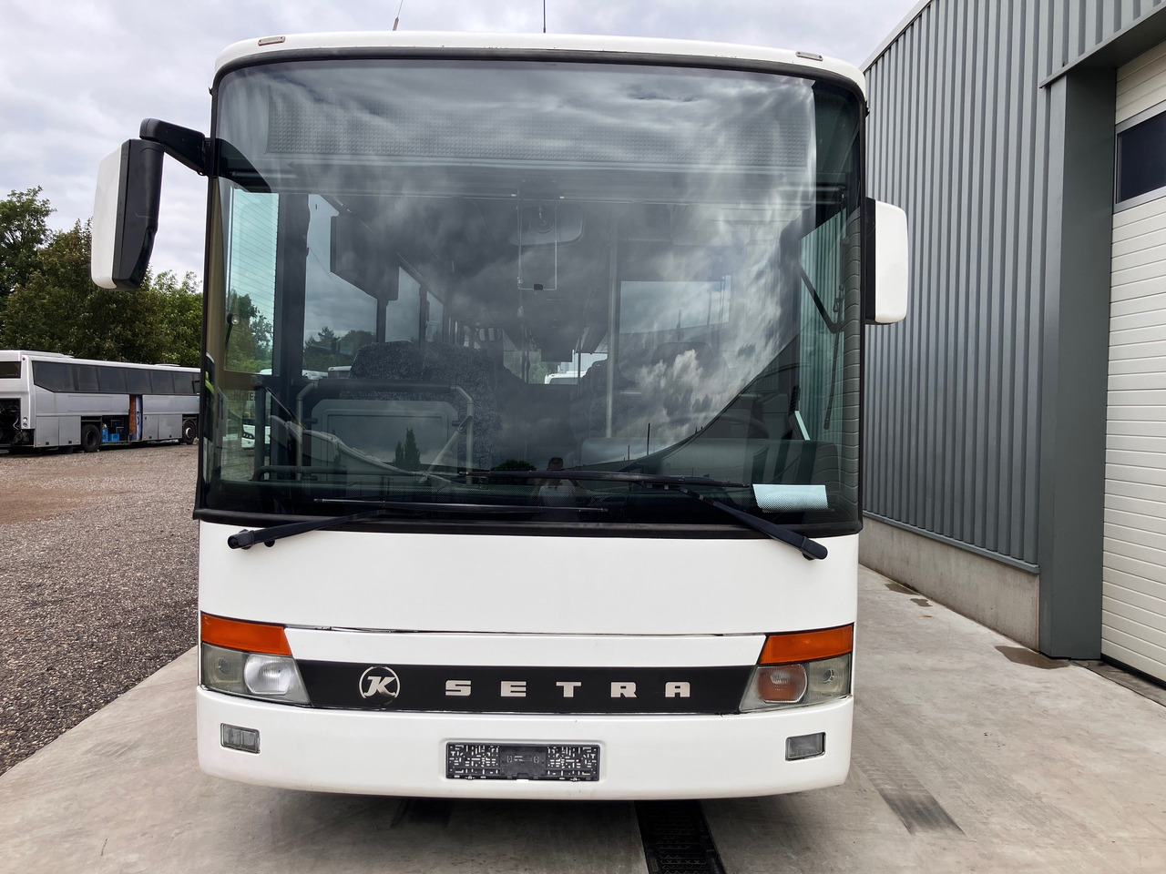 SETRA S319 UL (chassis work) - Priemiestinis autobusas: foto 2 SETRA S319 UL (chassis work) - Priemiestinis autobusas: foto 2