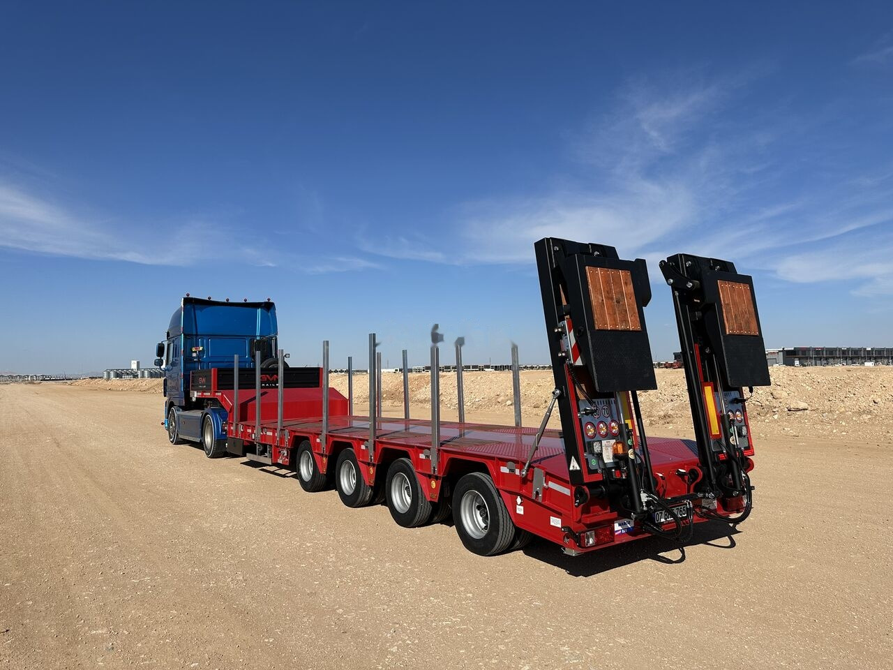 GVN Trailer 4 AXLE EXTENDABLE LOWBED - Žemo profilio platforma puspriekabė: foto 5 GVN Trailer 4 AXLE EXTENDABLE LOWBED - Žemo profilio platforma puspriekabė: foto 5