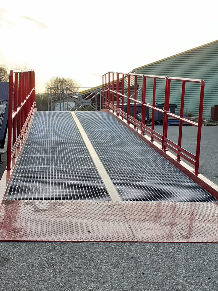 Nauja Krovos rampa AZ RAMP-EASY XL-10-RL . Mobil Loading Ramp  WIDE With Level Off, 10 t Capacity: foto 5