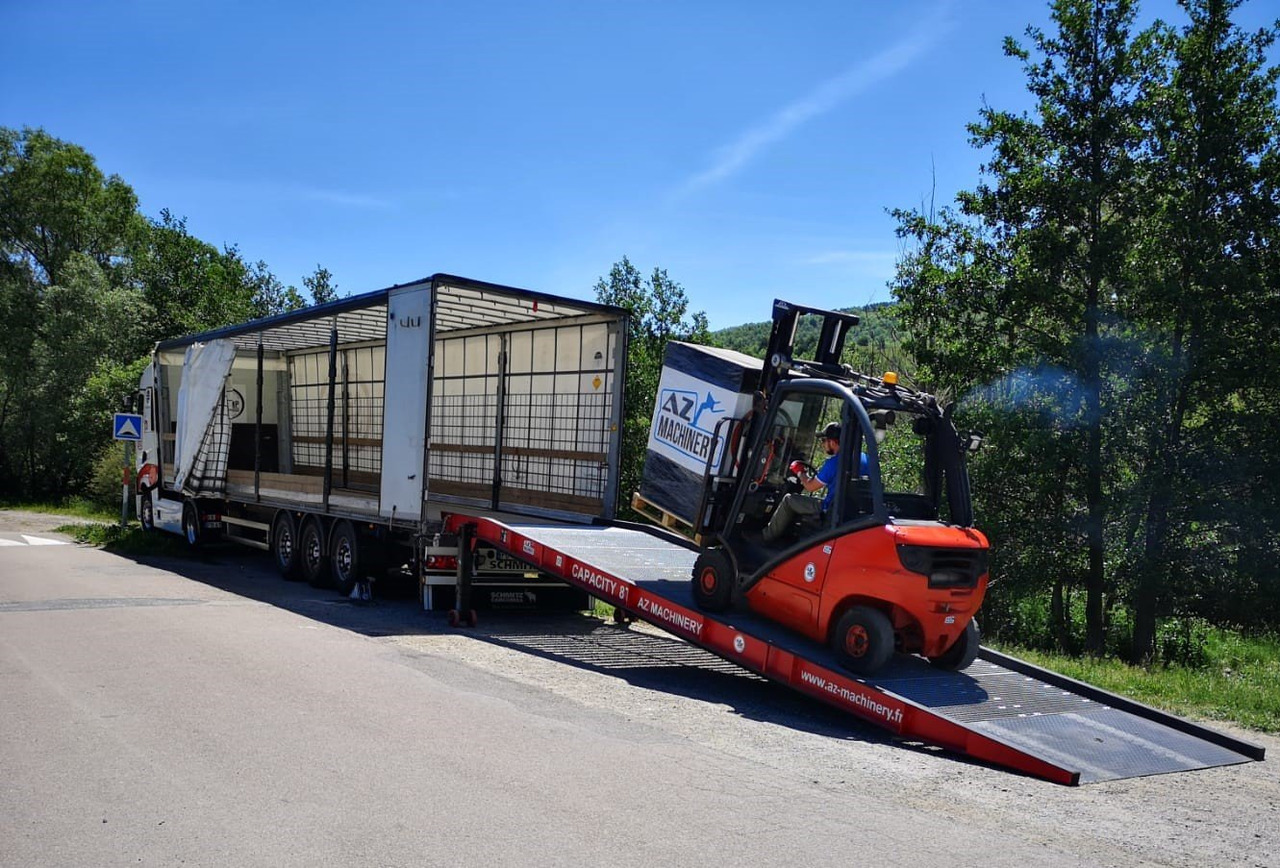 AZ RAMP-PRIME PRIME WLO + 8 . Industrial Mobil Loading Ramp - Krovos rampa: foto 2 AZ RAMP-PRIME PRIME WLO + 8 . Industrial Mobil Loading Ramp - Krovos rampa: foto 2