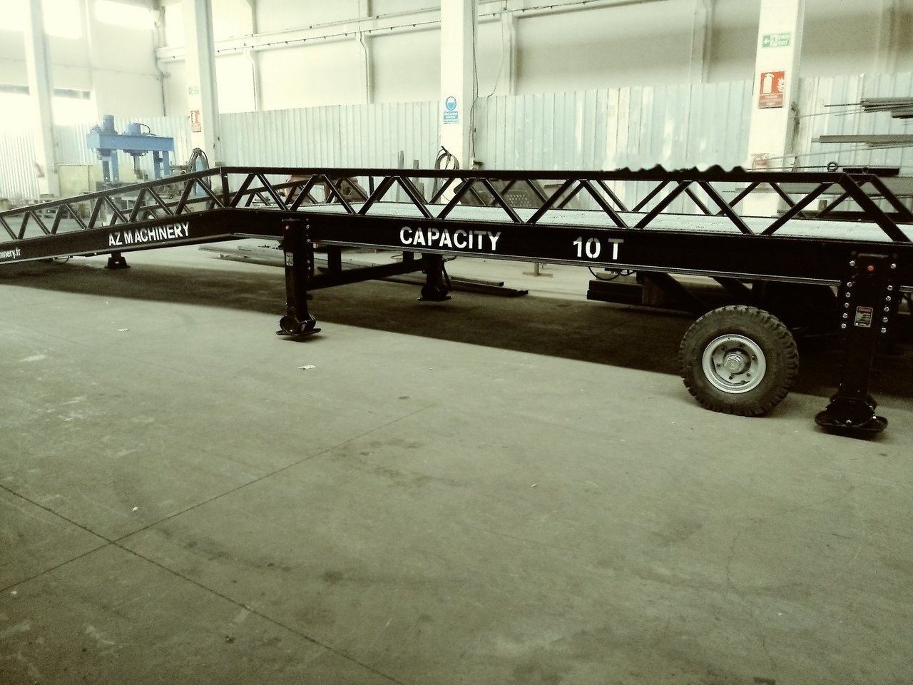 AZ RAMP STAR-10-XL mobile loading ramp - Krovos rampa: foto 4 AZ RAMP STAR-10-XL mobile loading ramp - Krovos rampa: foto 4