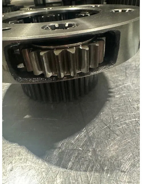 Volvo Planet Kit, PT1560, 1860, 1660, 1562, 1862, 1760,1761, 1761A, 1563, 1863, 1509, 2519, 2529, - Pavarų dėžė: foto 2 Volvo Planet Kit, PT1560, 1860, 1660, 1562, 1862, 1760,1761, 1761A, 1563, 1863, 1509, 2519, 2529, - Pavarų dėžė: foto 2