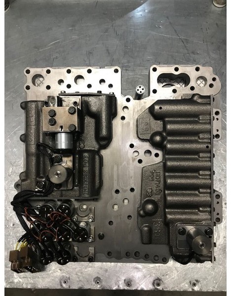 Volvo Rebuilt valve block 22517 22518 22545 22546 22648 22649 22688 22689 22640 22650 22401 22671 22418 22419 - Pavarų dėžė: foto 1 Volvo Rebuilt valve block 22517 22518 22545 22546 22648 22649 22688 22689 22640 22650 22401 22671 22418 22419 - Pavarų dėžė: foto 1