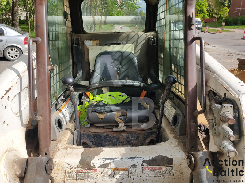 Bobcat S 250 - Mini krautuvas: foto 5 Bobcat S 250 - Mini krautuvas: foto 5