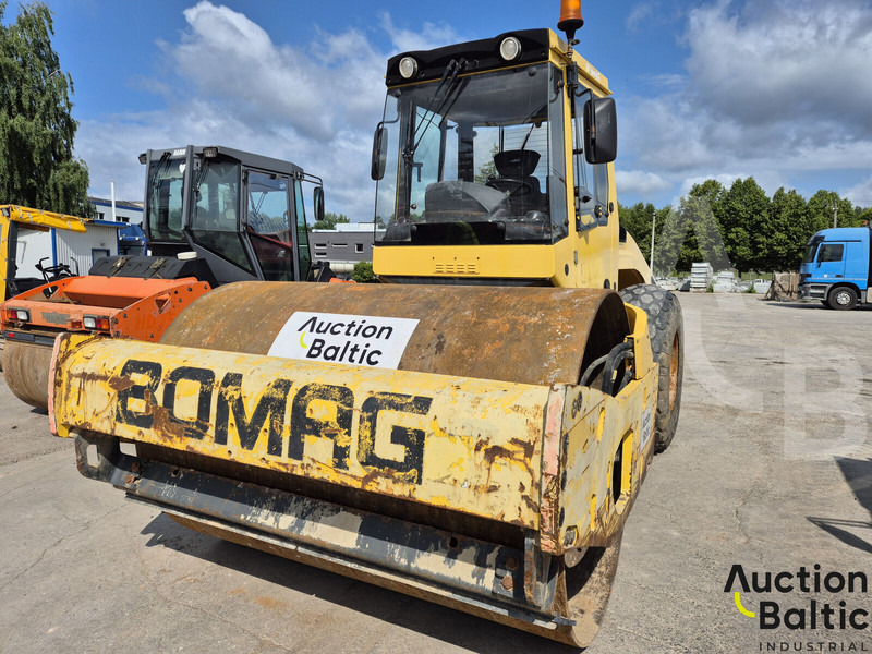 Bomag BW 211 D-4 - Volas: foto 2 Bomag BW 211 D-4 - Volas: foto 2