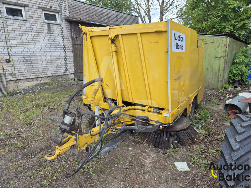 Broddway 1900 - Gatvių šlavimo mašina: foto 1 Broddway 1900 - Gatvių šlavimo mašina: foto 1