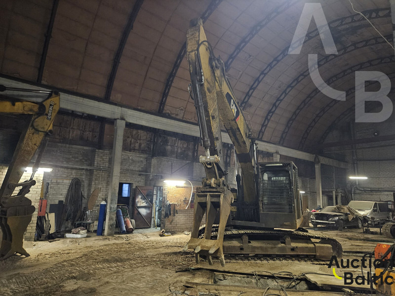 Caterpillar 320 D - Vikšrinis ekskavatorius: foto 1 Caterpillar 320 D - Vikšrinis ekskavatorius: foto 1