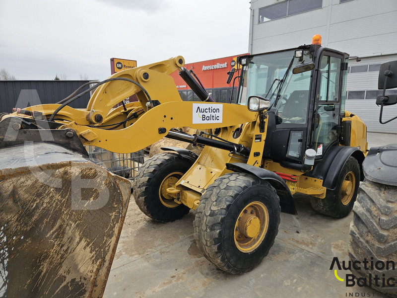 Caterpillar 906 M - Ratinis krautuvas: foto 1 Caterpillar 906 M - Ratinis krautuvas: foto 1