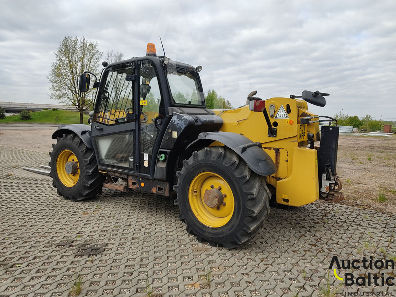 Caterpillar TH407 AG - Teleskopinis krautuvas: foto 4 Caterpillar TH407 AG - Teleskopinis krautuvas: foto 4