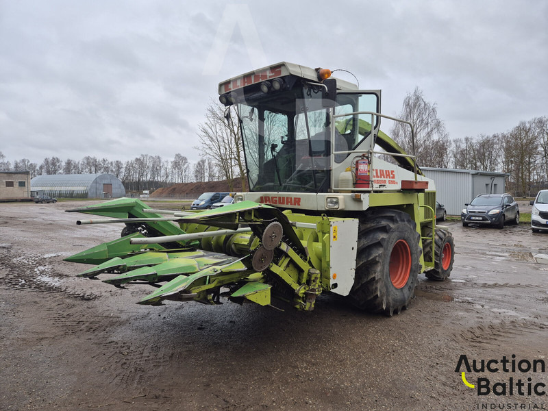 Claas Jaguar 690 SL - Pašarų kombainas: foto 1 Claas Jaguar 690 SL - Pašarų kombainas: foto 1