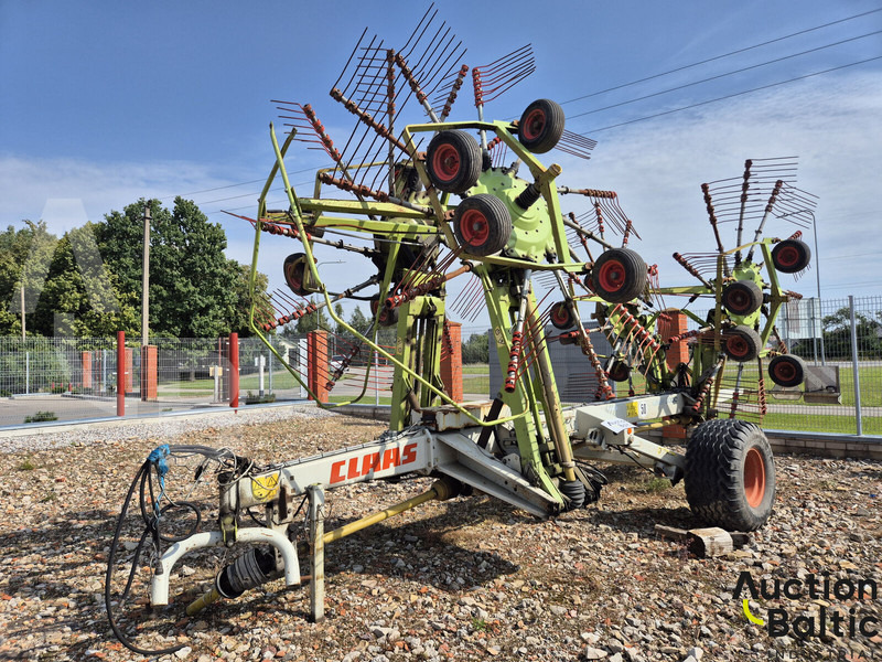 Claas Liner 3000 - Šieno grėblys/ Vartytuvas: foto 1 Claas Liner 3000 - Šieno grėblys/ Vartytuvas: foto 1