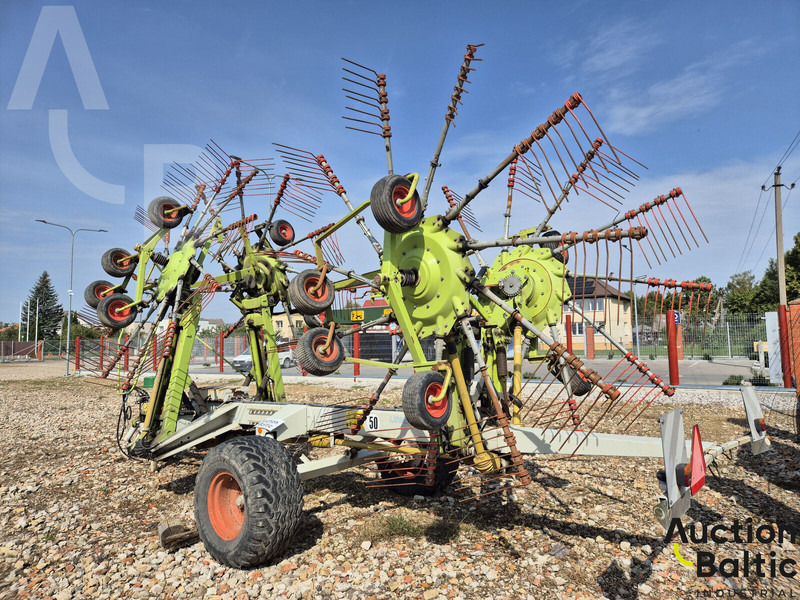 Claas Liner 3000 - Šieno grėblys/ Vartytuvas: foto 2 Claas Liner 3000 - Šieno grėblys/ Vartytuvas: foto 2