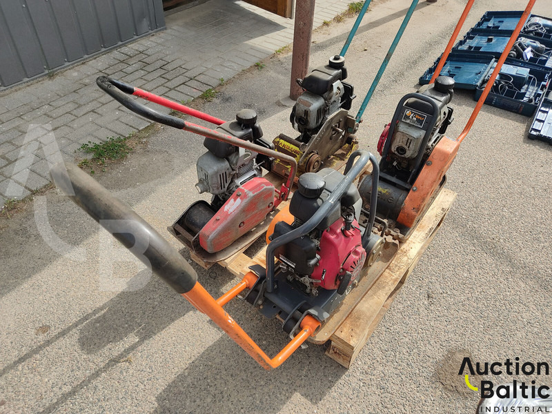 Dynapac LF45, Ammann AVP1033 & 2 Belle - Tankinimo plokštė: foto 2 Dynapac LF45, Ammann AVP1033 & 2 Belle - Tankinimo plokštė: foto 2
