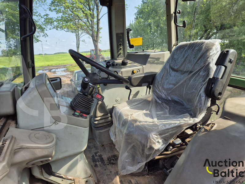 Fendt Favorit 824 - Traktorius: foto 5 Fendt Favorit 824 - Traktorius: foto 5