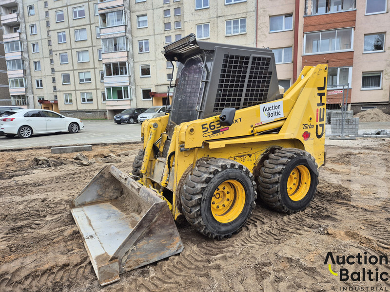 Gehl 5635 DXT 2 - Mini krautuvas: foto 2 Gehl 5635 DXT 2 - Mini krautuvas: foto 2