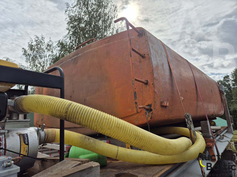 Autocisterna Iveco 260-34: foto 11