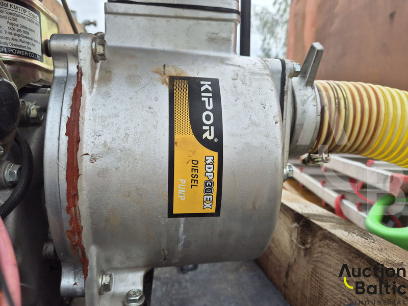 Autocisterna Iveco 260-34: foto 17