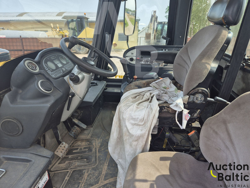 JCB Fastrac 3220 - Traktorius: foto 5 JCB Fastrac 3220 - Traktorius: foto 5