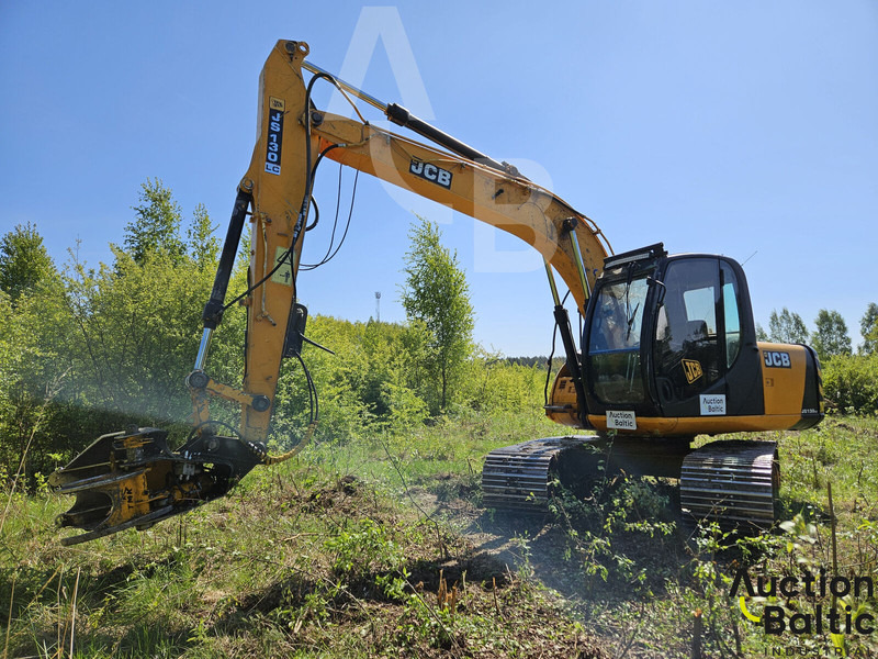 JCB JS 130 LC - Vikšrinis ekskavatorius: foto 1 JCB JS 130 LC - Vikšrinis ekskavatorius: foto 1