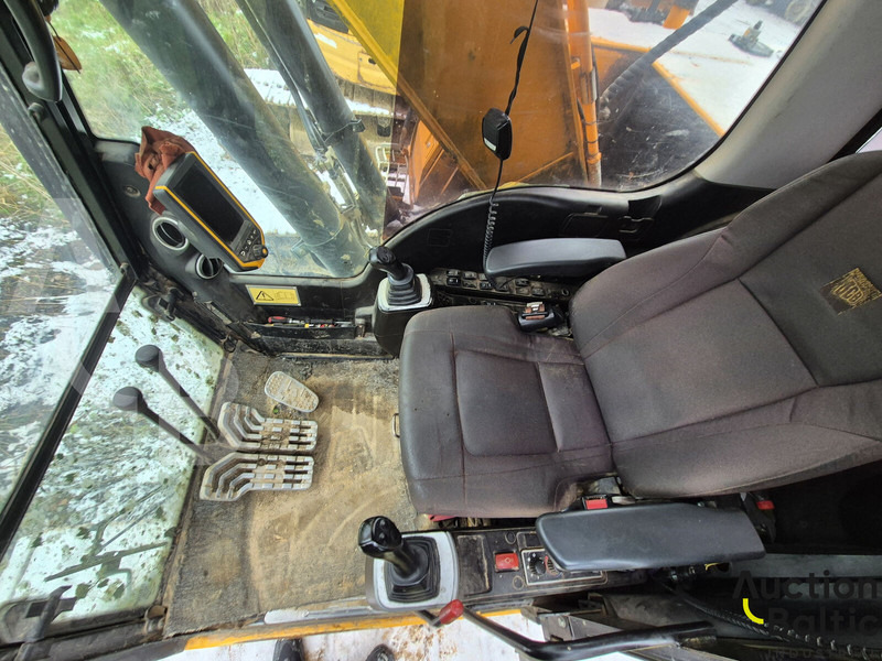 JCB JS 200 LC T4 - Vikšrinis ekskavatorius: foto 5 JCB JS 200 LC T4 - Vikšrinis ekskavatorius: foto 5