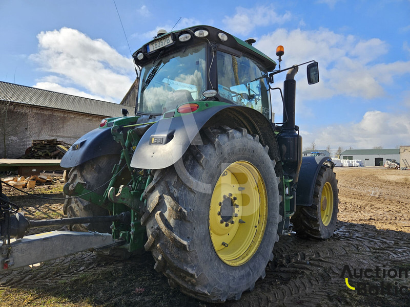John Deere 6215 R - Traktorius: foto 4 John Deere 6215 R - Traktorius: foto 4