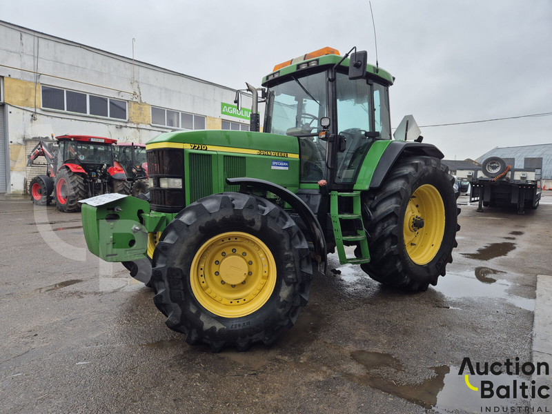 John Deere 7710 - Traktorius: foto 2 John Deere 7710 - Traktorius: foto 2