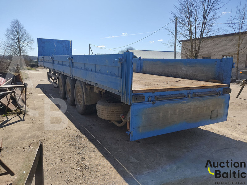 Kögel SN 24 - Tentinė puspriekabė: foto 1 Kögel SN 24 - Tentinė puspriekabė: foto 1