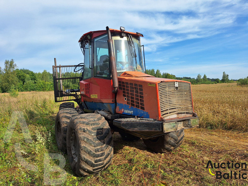 Komatsu 860 - Miško priekaba: foto 2 Komatsu 860 - Miško priekaba: foto 2