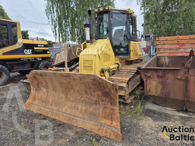 Komatsu D51EX-22 - Buldozeris: foto 1 Komatsu D51EX-22 - Buldozeris: foto 1