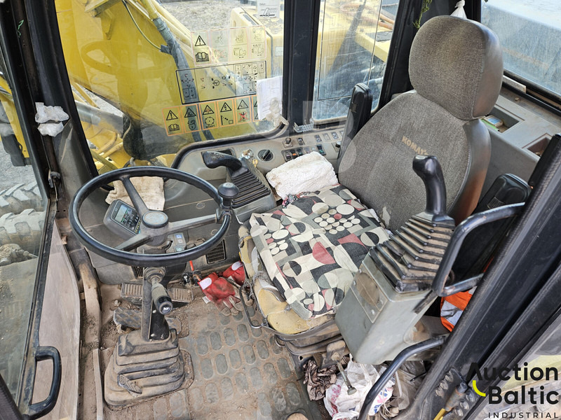 Komatsu PW130ES-6K - Ratinis ekskavatorius: foto 5 Komatsu PW130ES-6K - Ratinis ekskavatorius: foto 5