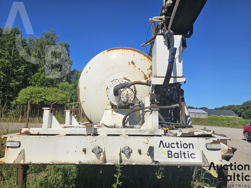 LE CINENA UOPLYST - Betonvežis: foto 5 LE CINENA UOPLYST - Betonvežis: foto 5