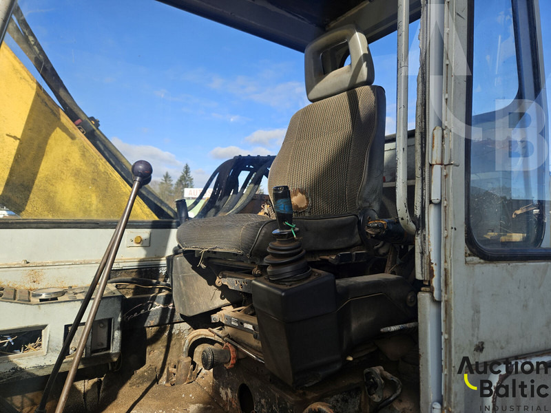 Liebherr R 902 - Vikšrinis ekskavatorius: foto 4 Liebherr R 902 - Vikšrinis ekskavatorius: foto 4