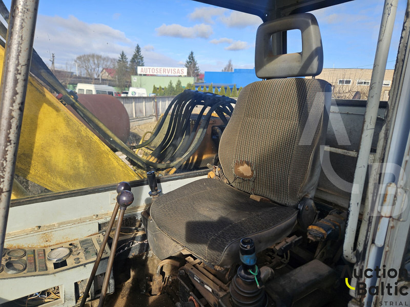 Liebherr R 902 - Vikšrinis ekskavatorius: foto 5 Liebherr R 902 - Vikšrinis ekskavatorius: foto 5