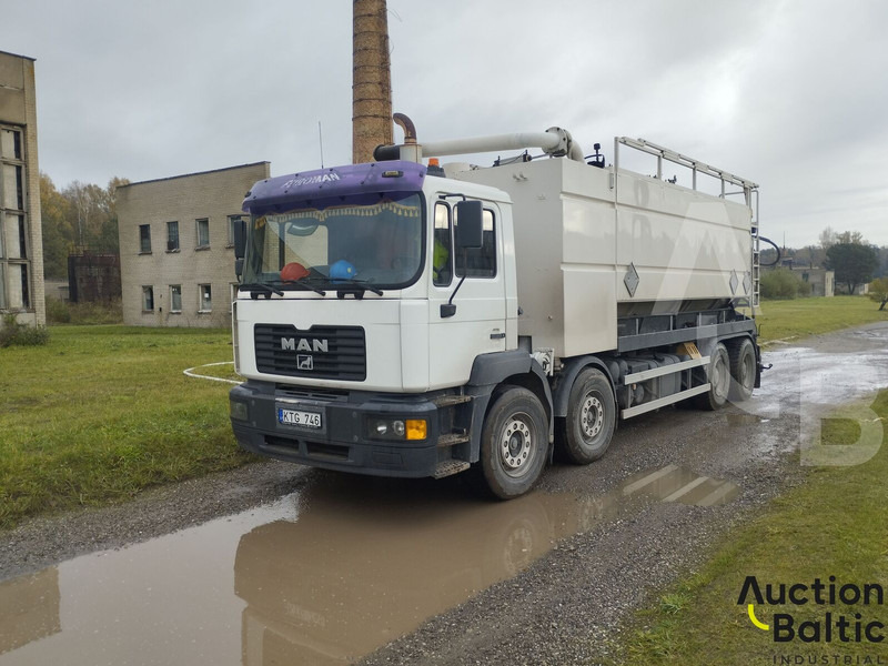 MAN T 46 - Asenizatorius: foto 1 MAN T 46 - Asenizatorius: foto 1