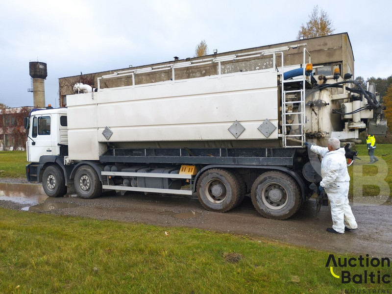 MAN T 46 - Asenizatorius: foto 3 MAN T 46 - Asenizatorius: foto 3