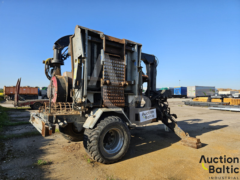 MUS-MAX 7 - Medienos smulkintuvas: foto 4 MUS-MAX 7 - Medienos smulkintuvas: foto 4