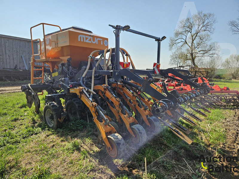 MZURI PRO-TIL3T - Kombinuota sėjamoji: foto 3 MZURI PRO-TIL3T - Kombinuota sėjamoji: foto 3