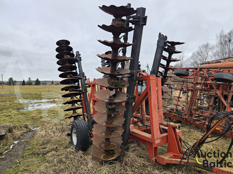 Massey Ferguson Ferguson - Diskiniai skutikai: foto 5 Massey Ferguson Ferguson - Diskiniai skutikai: foto 5