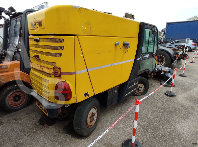 Mathieu Azura - Gatvių šlavimo mašina: foto 5 Mathieu Azura - Gatvių šlavimo mašina: foto 5