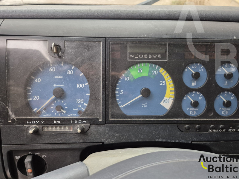 Mercedes-Benz 817 L - Tentinis sunkvežimis: foto 5 Mercedes-Benz 817 L - Tentinis sunkvežimis: foto 5