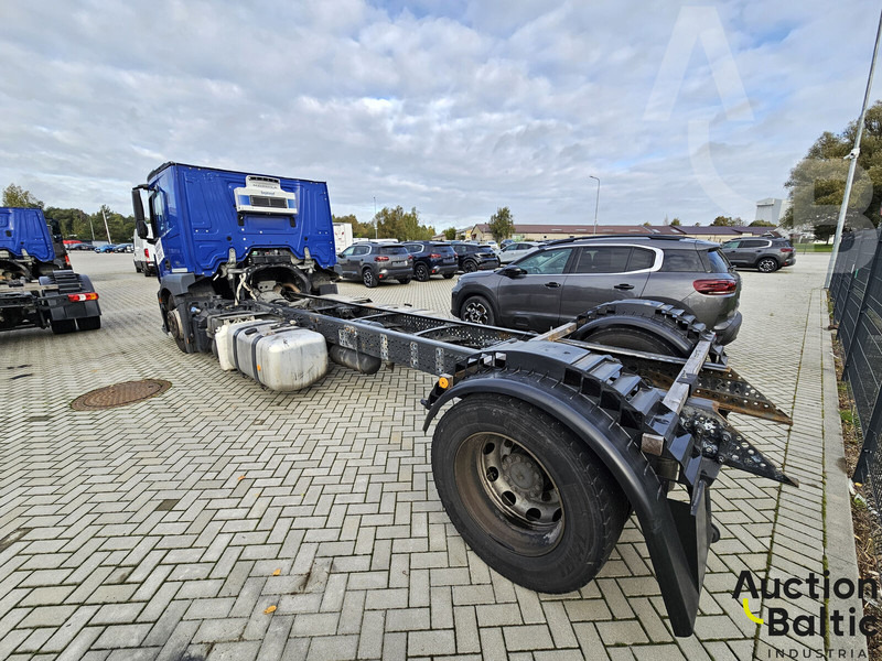 Mercedes-Benz Actros 1843 - Važiuoklės sunkvežimis: foto 4 Mercedes-Benz Actros 1843 - Važiuoklės sunkvežimis: foto 4