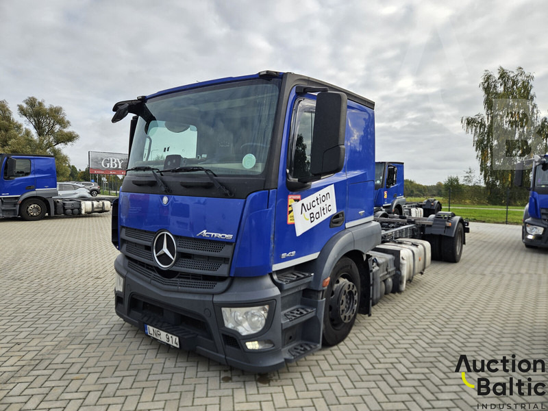 Mercedes-Benz Actros 1843 - Važiuoklės sunkvežimis: foto 2 Mercedes-Benz Actros 1843 - Važiuoklės sunkvežimis: foto 2