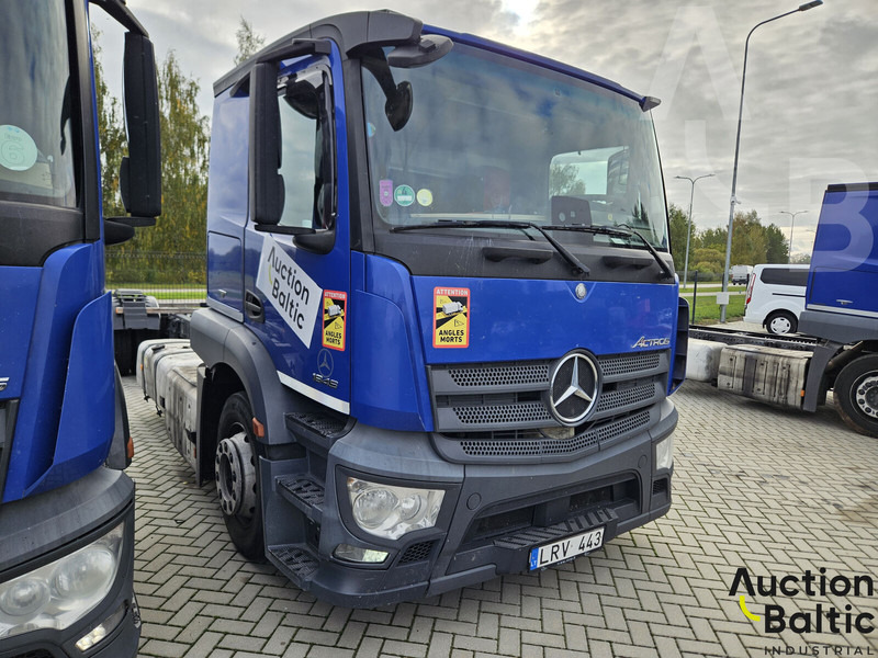Mercedes-Benz Actros 1843 - Važiuoklės sunkvežimis: foto 2 Mercedes-Benz Actros 1843 - Važiuoklės sunkvežimis: foto 2