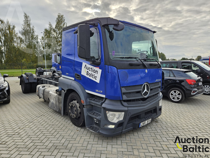 Mercedes-Benz Actros 1843 - Važiuoklės sunkvežimis: foto 1 Mercedes-Benz Actros 1843 - Važiuoklės sunkvežimis: foto 1