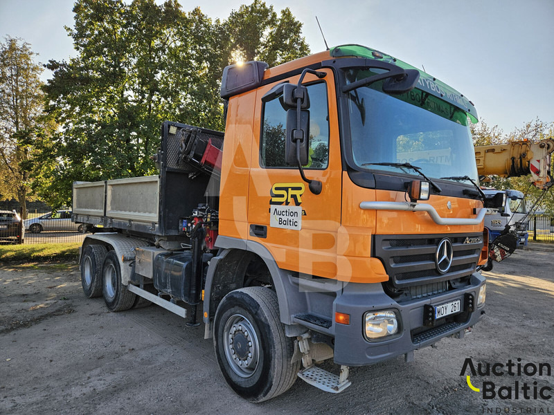 Mercedes-Benz Actros 1844 - Savivartis sunkvežimis, Sunkvežimis su kranu: foto 1 Mercedes-Benz Actros 1844 - Savivartis sunkvežimis, Sunkvežimis su kranu: foto 1